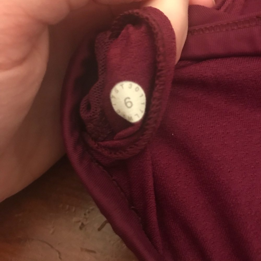 Free to be zen bra - size 6 - maroon